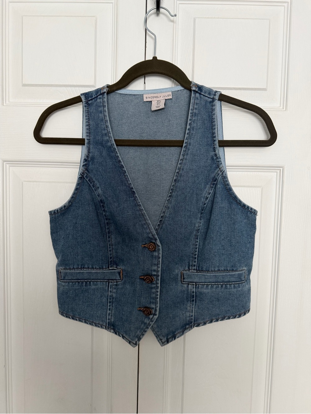 Sincerely Jules Denim Vest in Medium Blue
